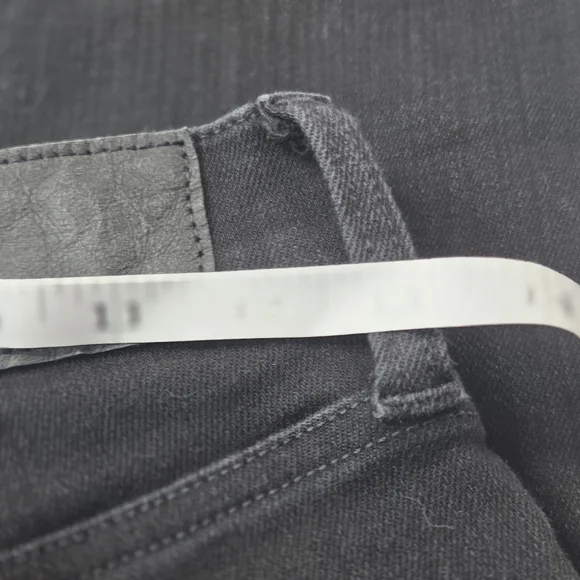 Madewell Womens 25 P Mid Rise Kick Out Jeans Black - Picture 3 of 8